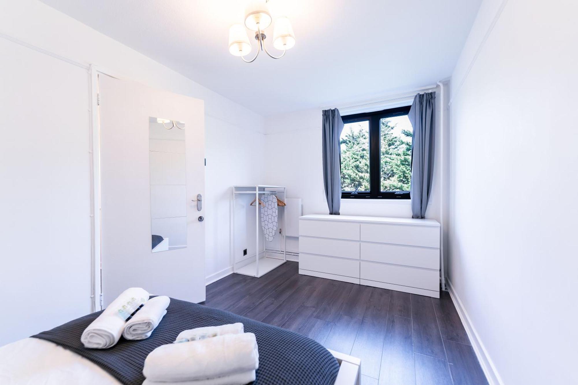 Luxury 3 Bedroom Flat With Balcony In Westbourne Park London Eksteriør bilde