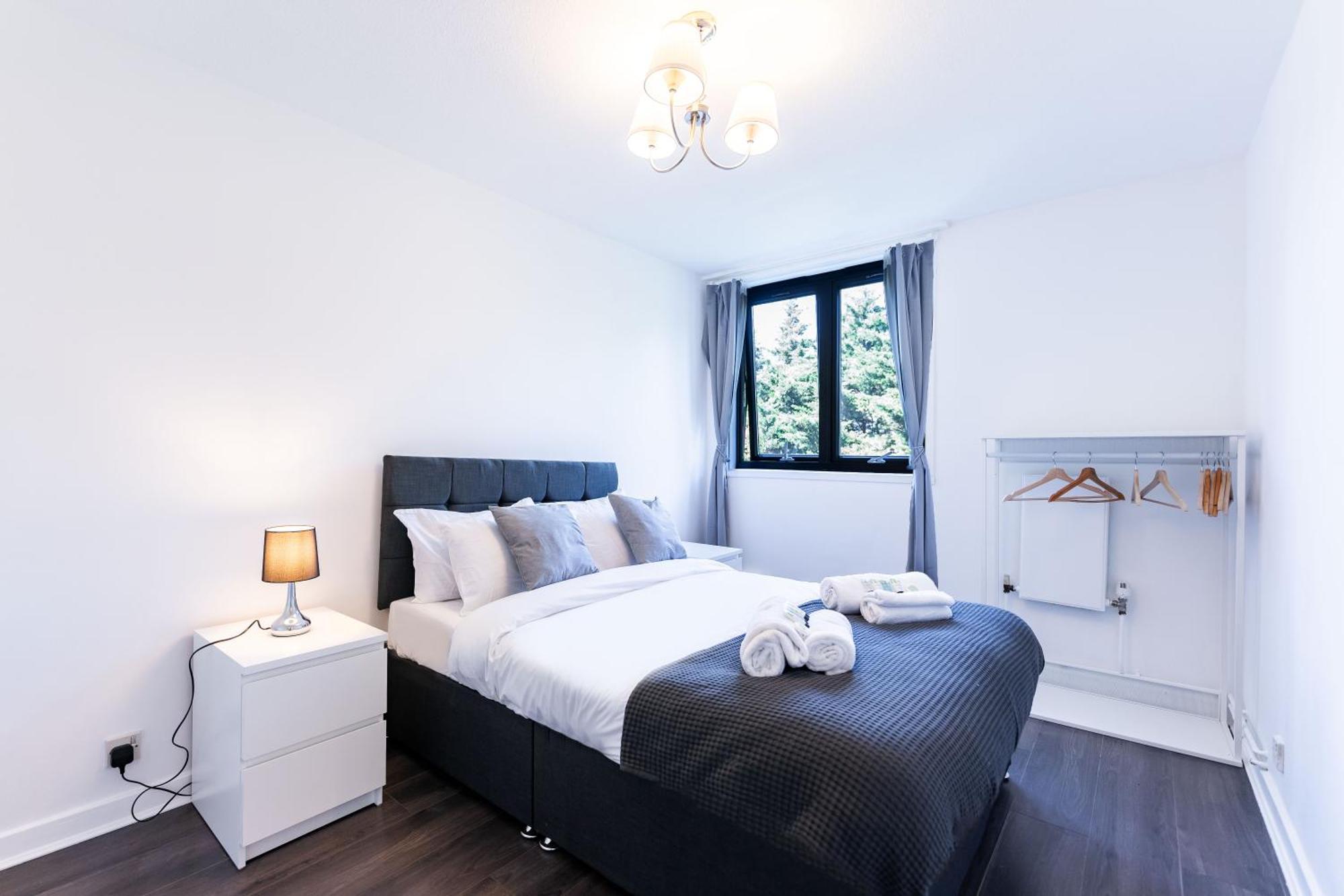 Luxury 3 Bedroom Flat With Balcony In Westbourne Park London Eksteriør bilde